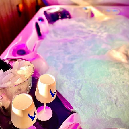 Beautiful Hot Tub Suite In Lytham St Annes Eksteriør billede