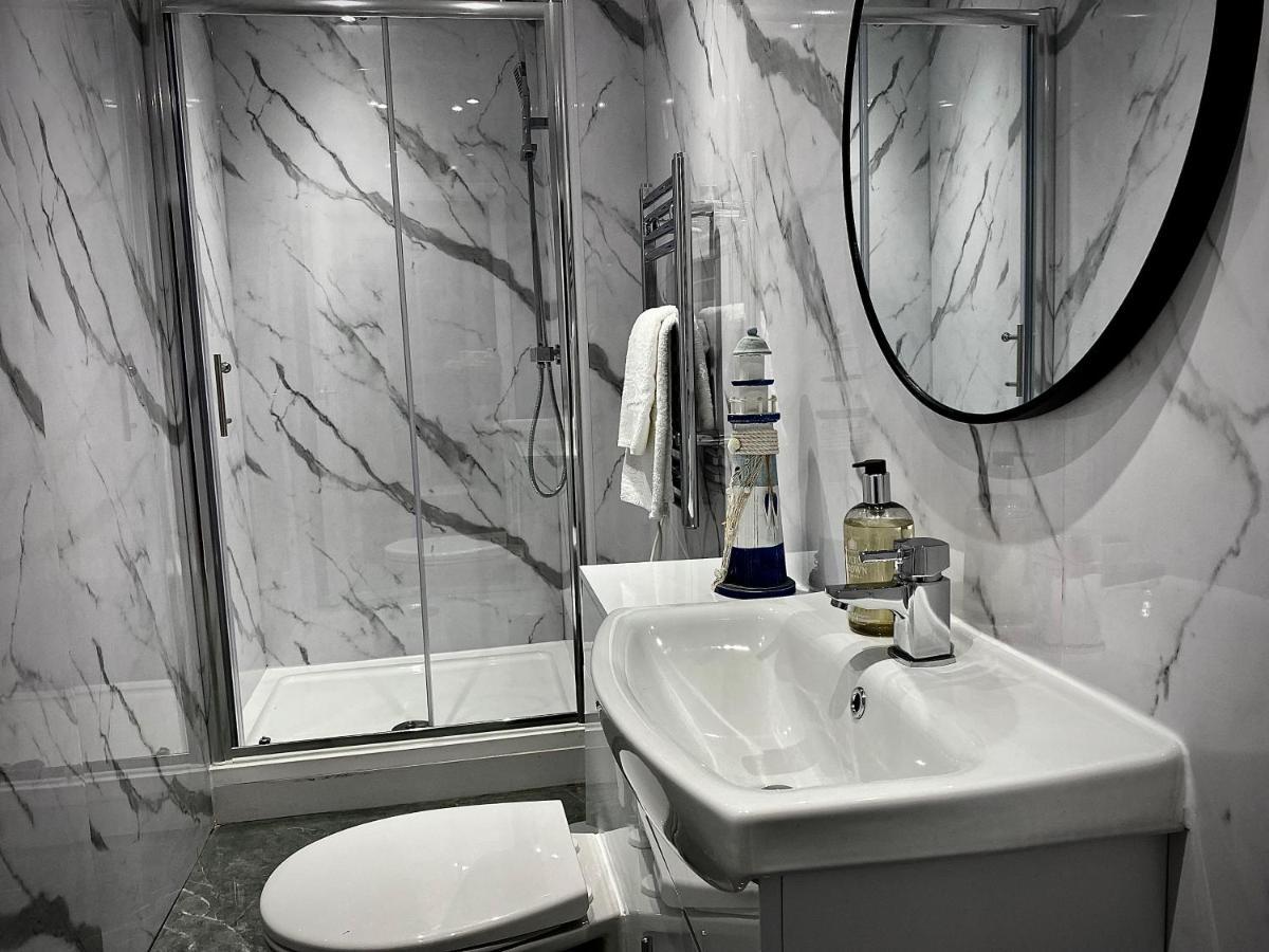 Beautiful Hot Tub Suite In Lytham St Annes Eksteriør billede